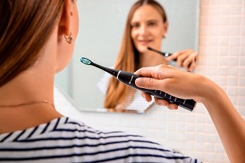 TrueLife SonicBrush Clean30 Black 5 režimů čištění